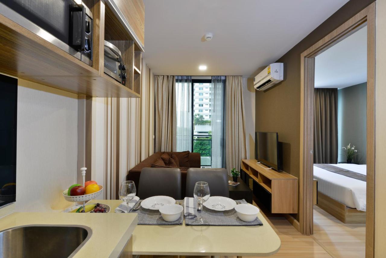 Ramada By Wyndham Bangkok Ten Ekamai Residences Exterior photo